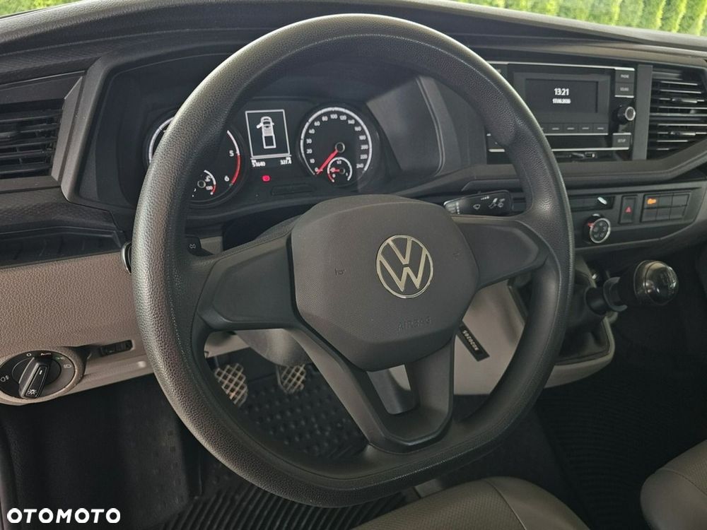 Volkswagen Transporter - 16