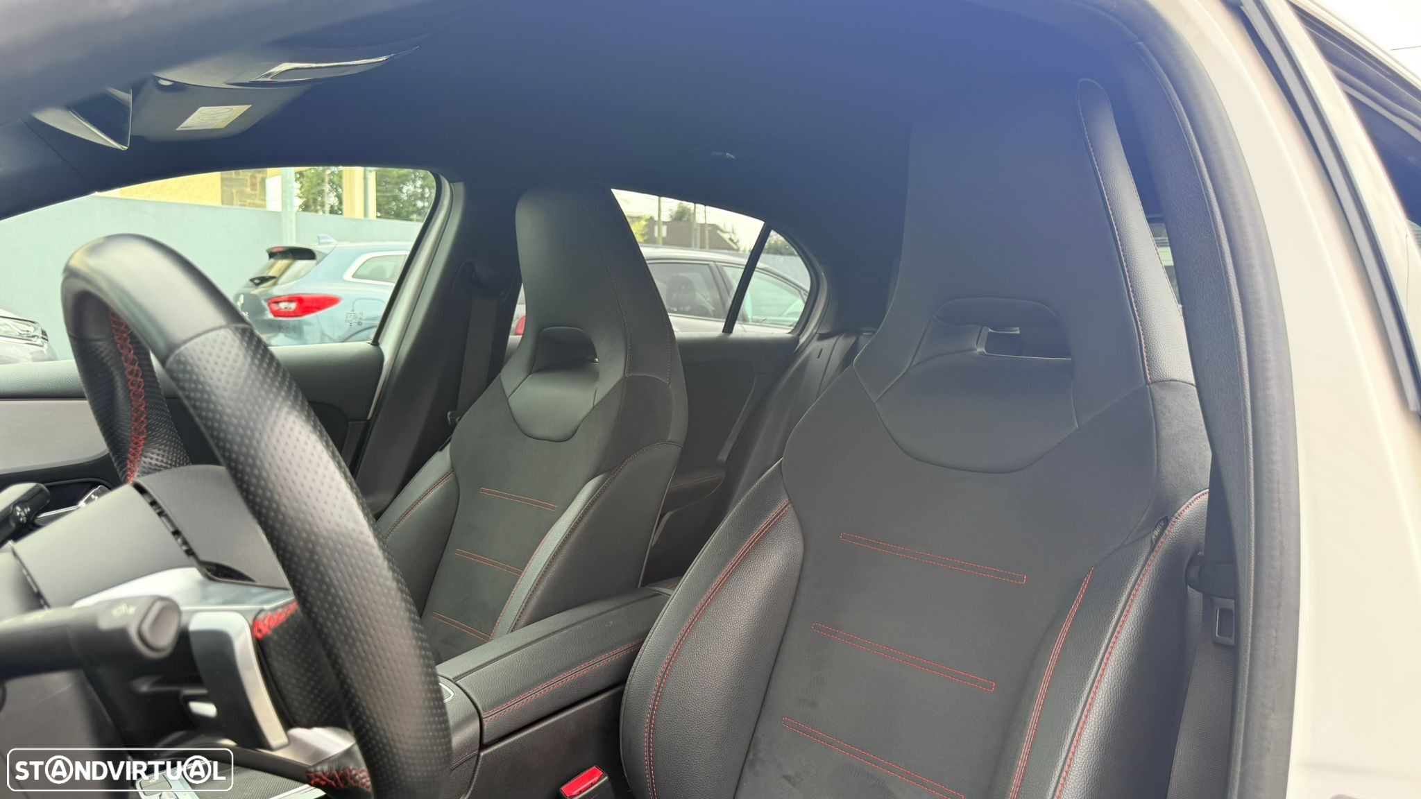Mercedes-Benz A 200 AMG Line - 15