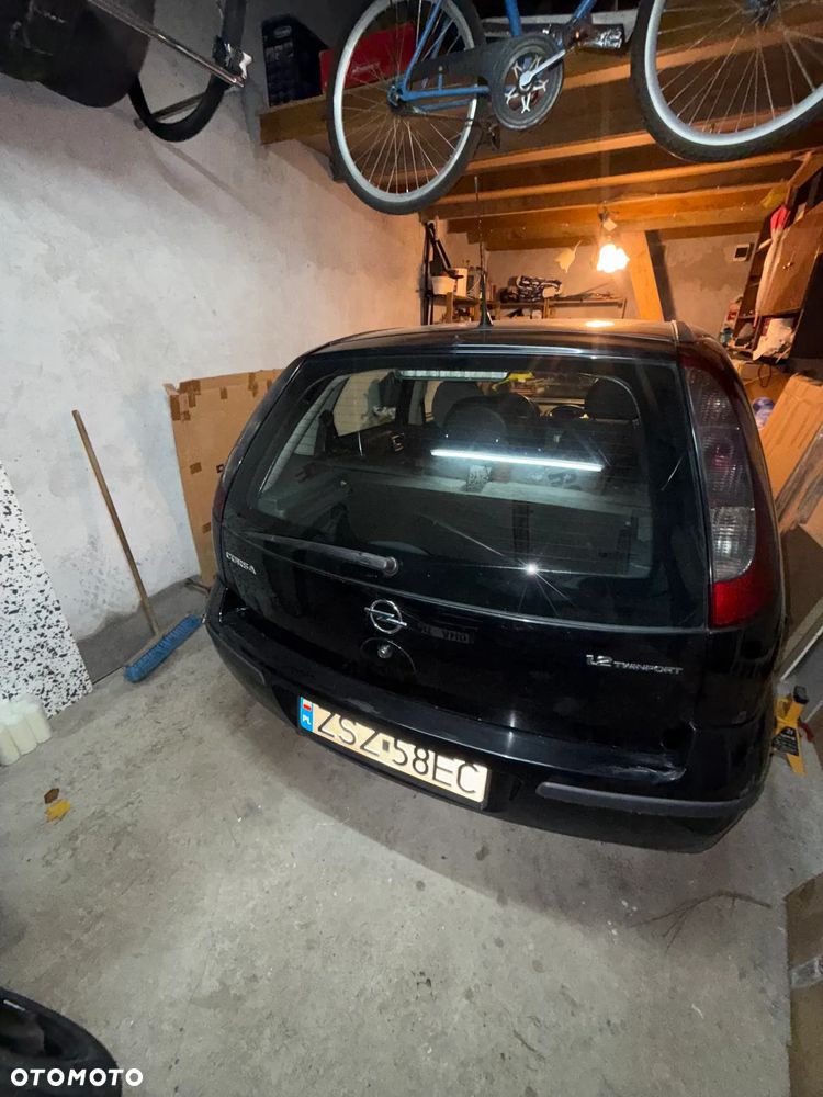 Opel Corsa 1.2 16V Enjoy - 2