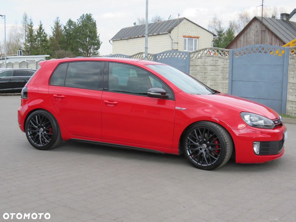 Volkswagen Golf - 11
