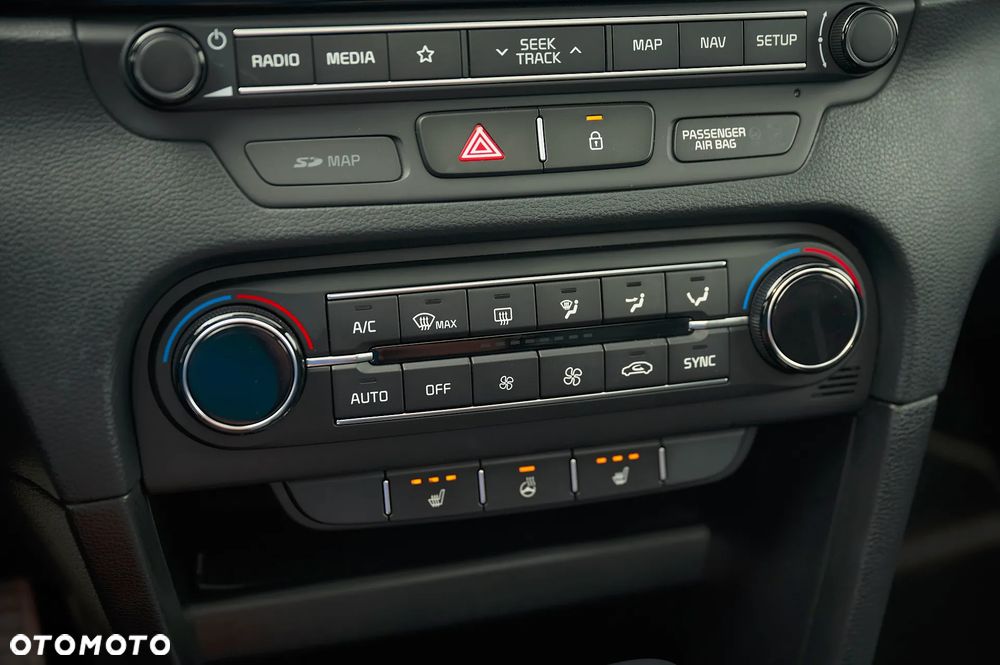 Kia Ceed 1.4 T-GDI DCT OPF GT Line - 35