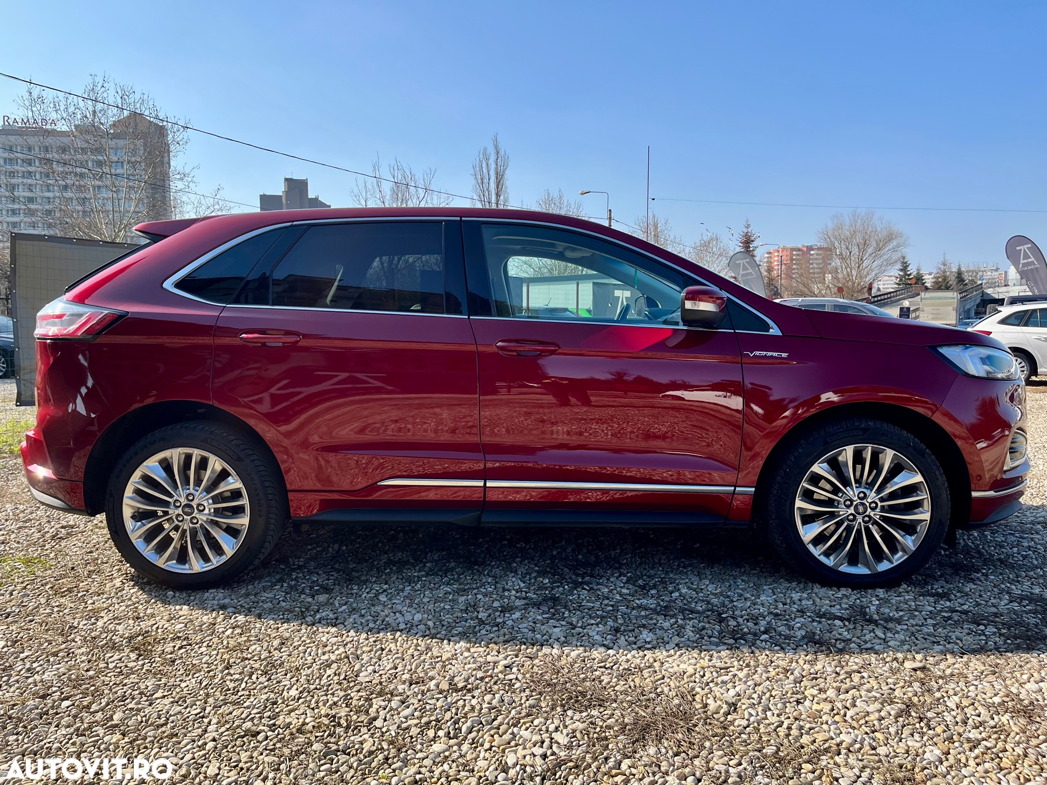 Ford Edge 2.0 Panther A8 AWD Vignale - 3