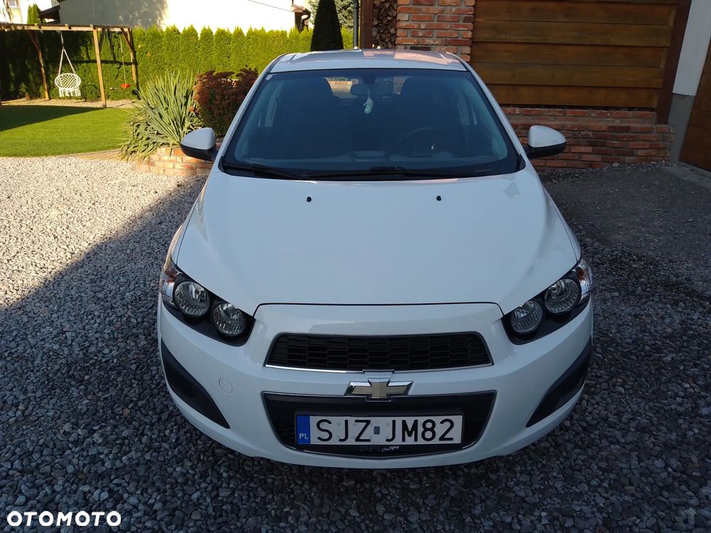 Chevrolet Aveo 2011 photo 2