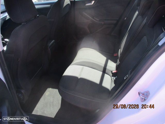 Ford Focus 1.5 TDCi DPF S&S Business - 10