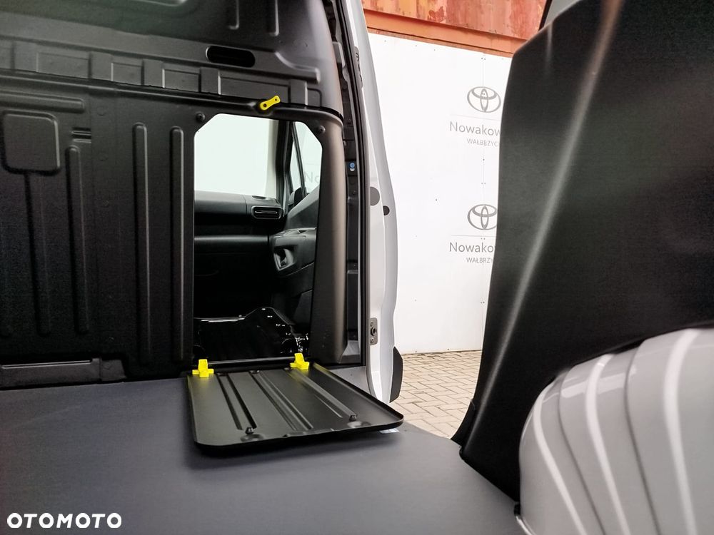 Toyota PROACE CITY - 8