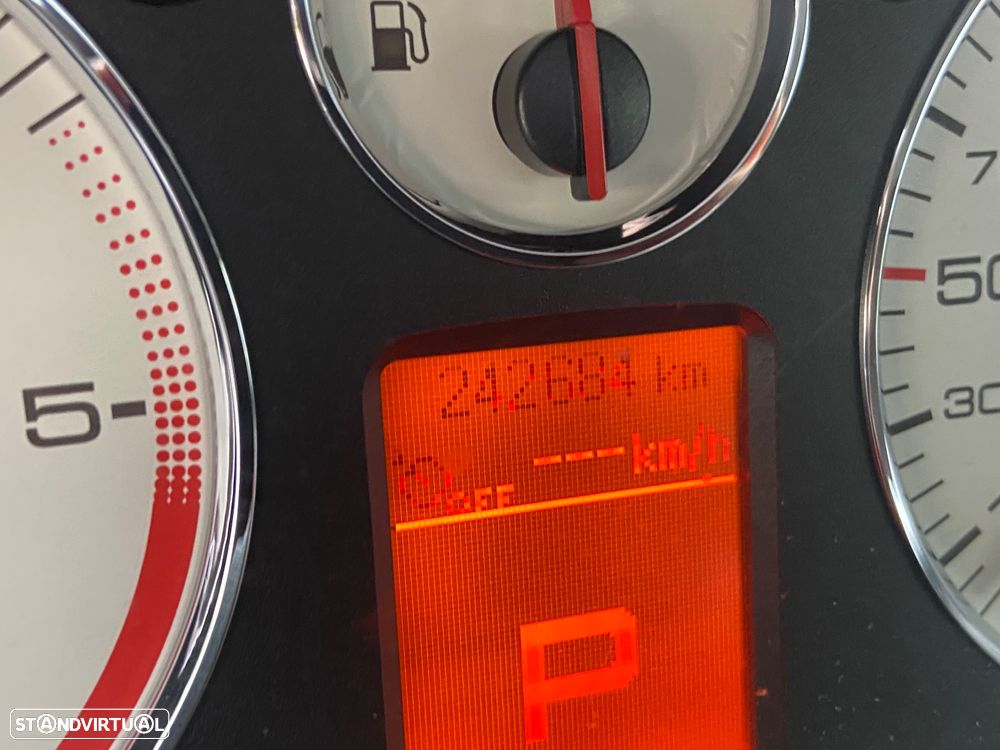 Peugeot 407 SW 2.0 HDi Executive Auto. - 9