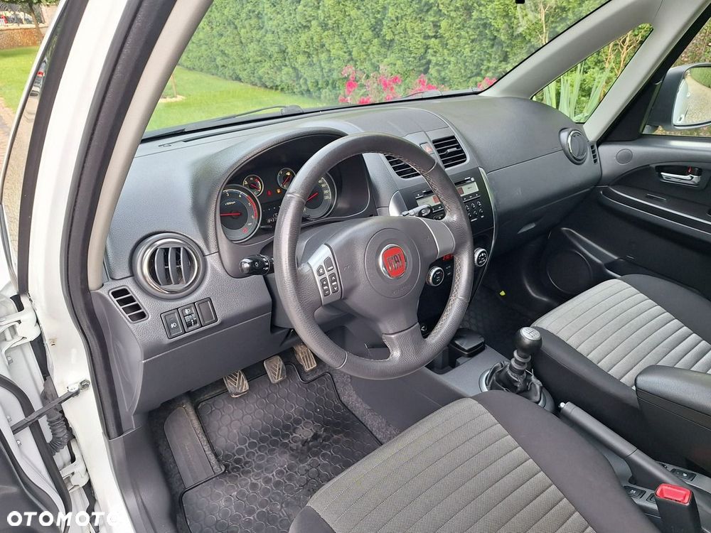Fiat Sedici 2.0 Multijet 16V 4x4 Emotion - 9