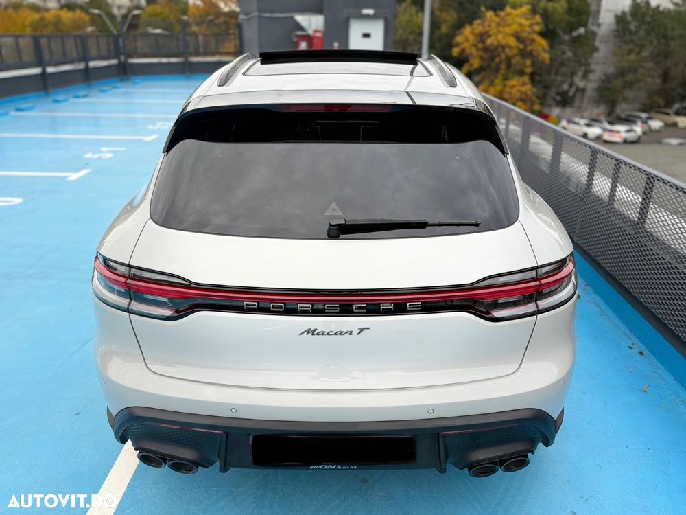 Porsche Macan T - 11
