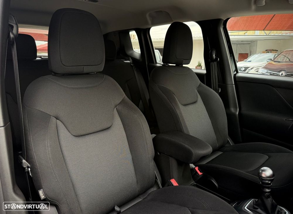 Jeep Renegade 1.0 T Longitude - 8
