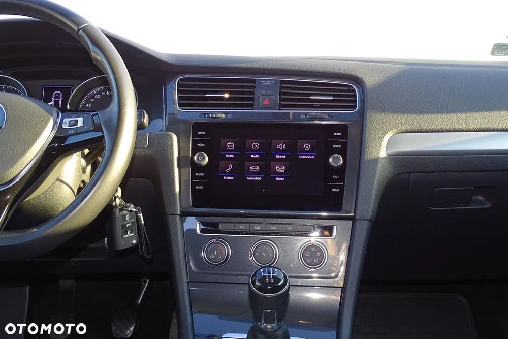 Volkswagen Golf VII 1.6 TDI BMT Trendline - 39