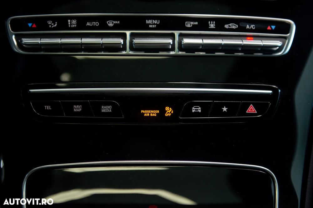 Mercedes-Benz GLC Coupe 300 e 4MATIC - 28