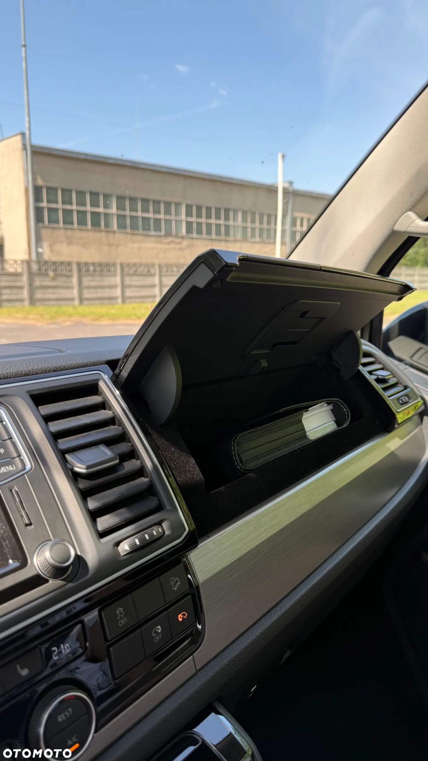 Volkswagen Multivan 2.0 BiTDI L2 Comfortline 4Motion DSG - 28