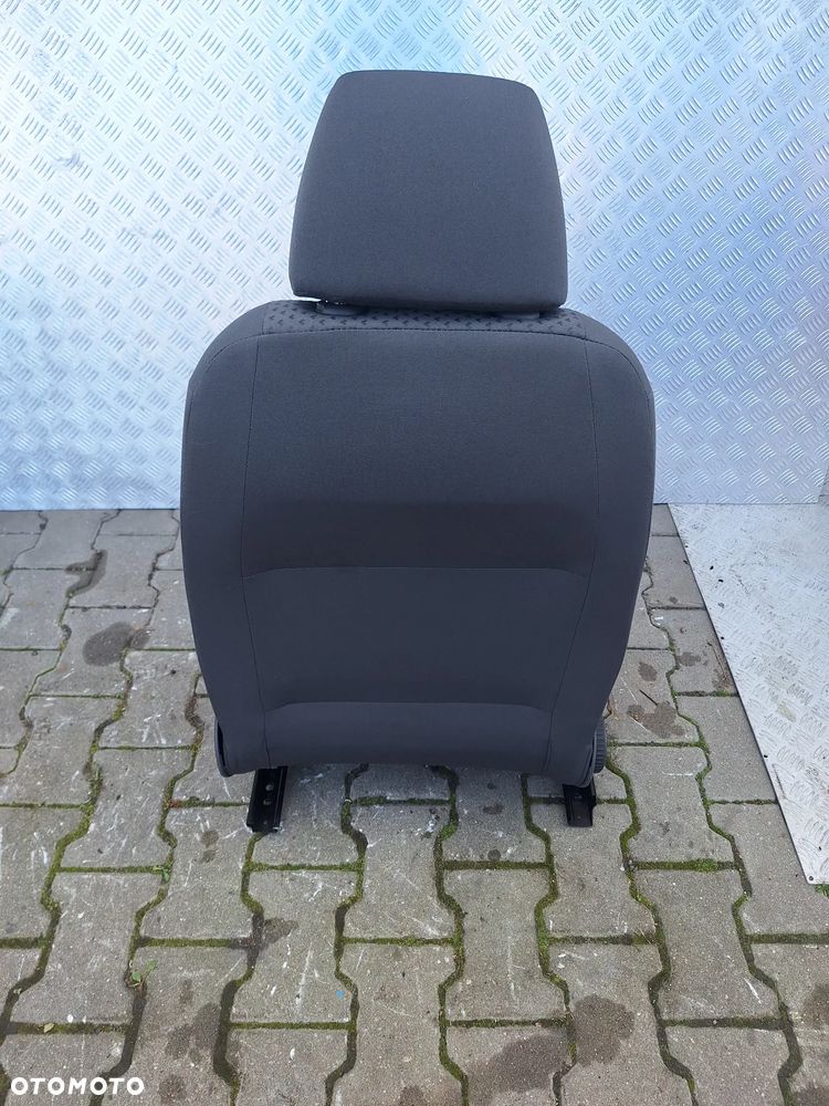 FOTEL PRAWY PRZÓD PASAŻERA - VW TOURAN I EUROPA - 4