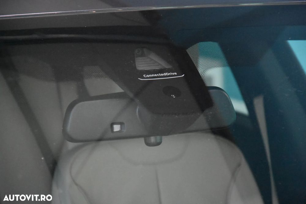 BMW Seria 3 318d Aut. M Sport - 22