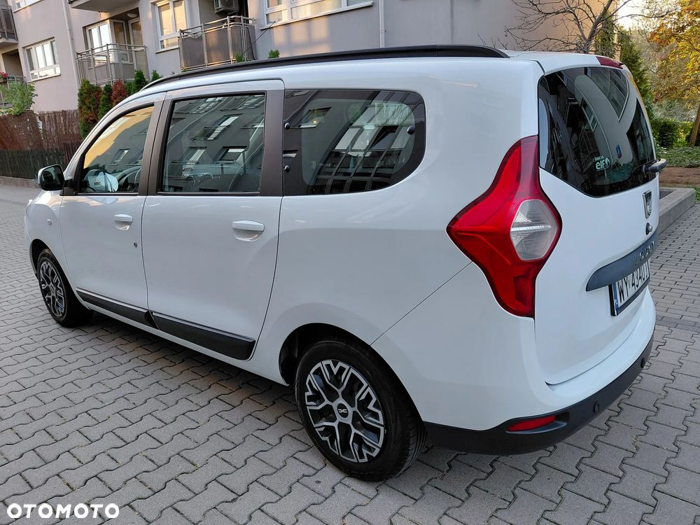 Dacia Lodgy 1.6 SCe Laureate S&S - 4