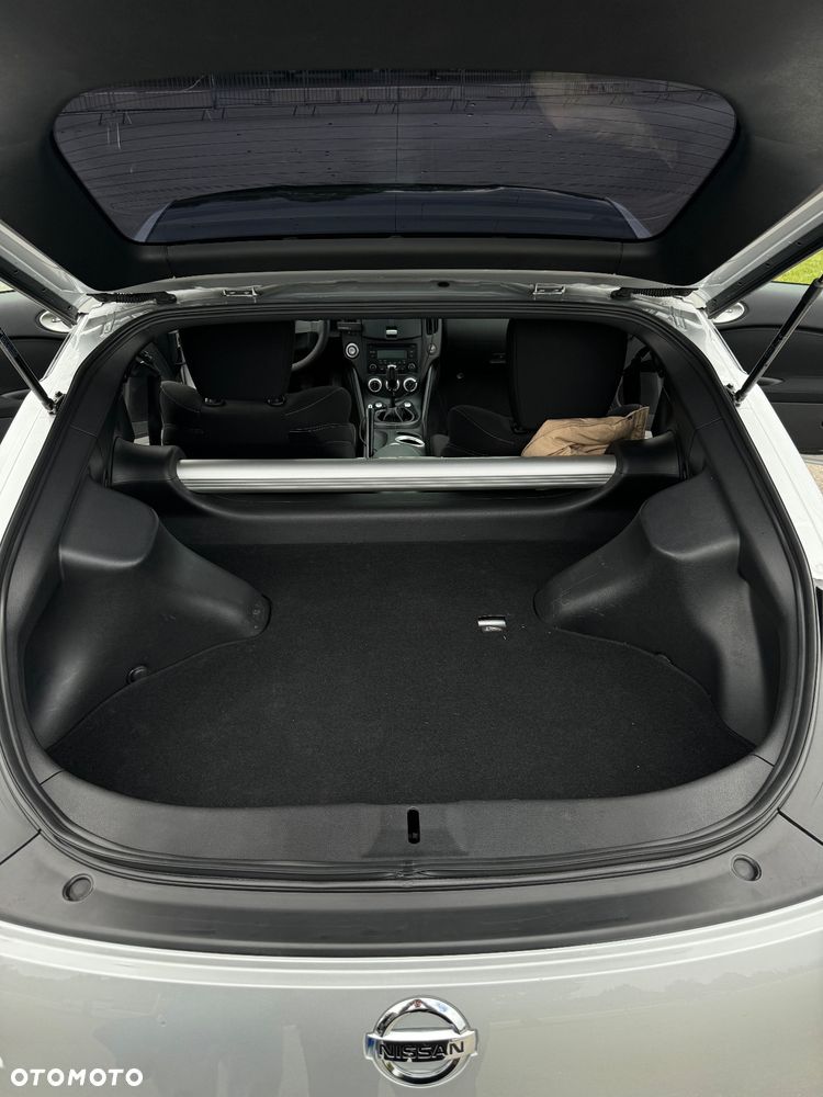 Nissan 370 Z Standard - 12