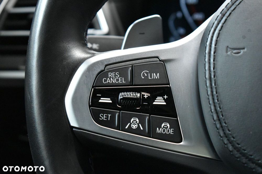 BMW X4 xM40i mHEV - 16