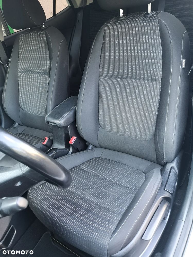 Kia Stonic 1.2 L - 21