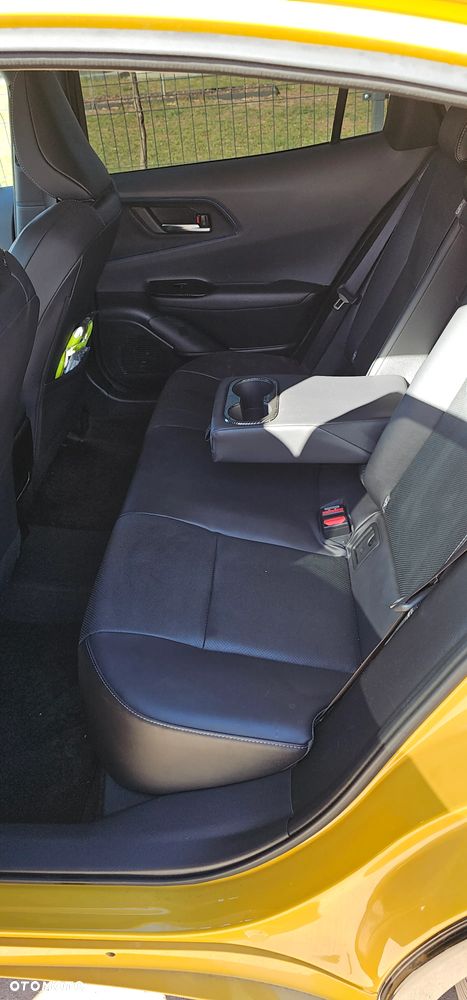 Toyota Prius 2.0 Hybrid Executive - 11