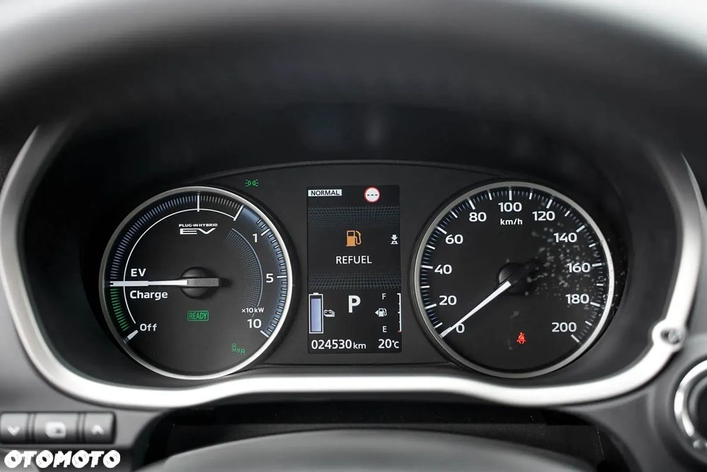 Mitsubishi Eclipse Cross Plug-In Hybrid 4WD Top - 31