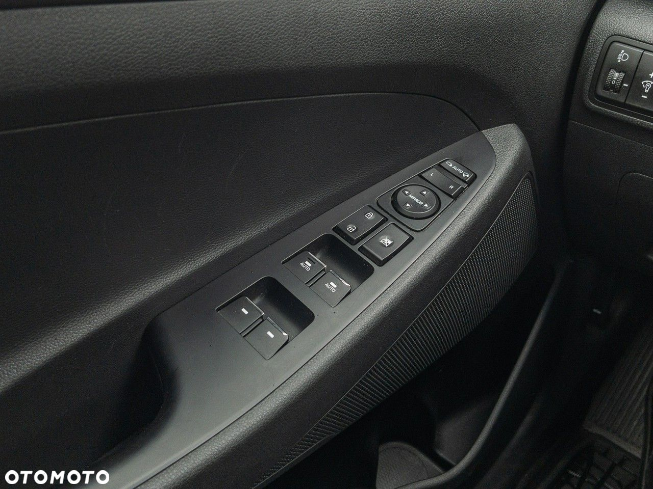 Hyundai Tucson - 12