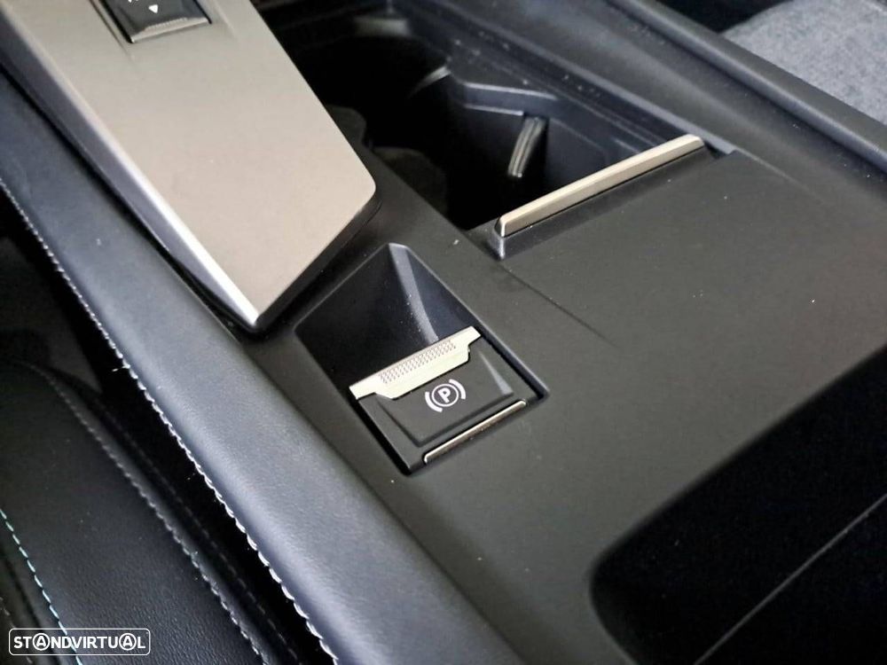 Peugeot 408 1.2 PureTech Allure EAT8 - 18