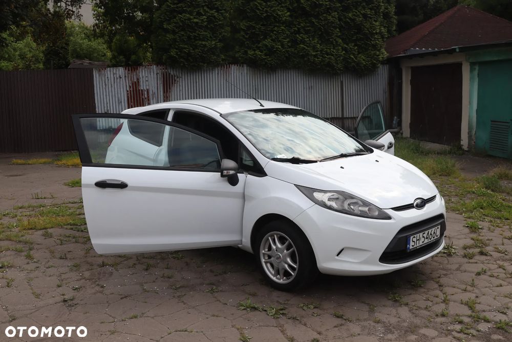 Ford Fiesta 1.25 Ambiente - 11