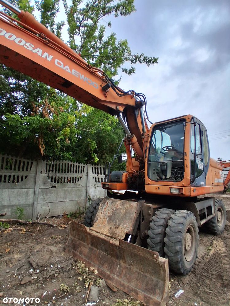 Doosan DX210w - 4