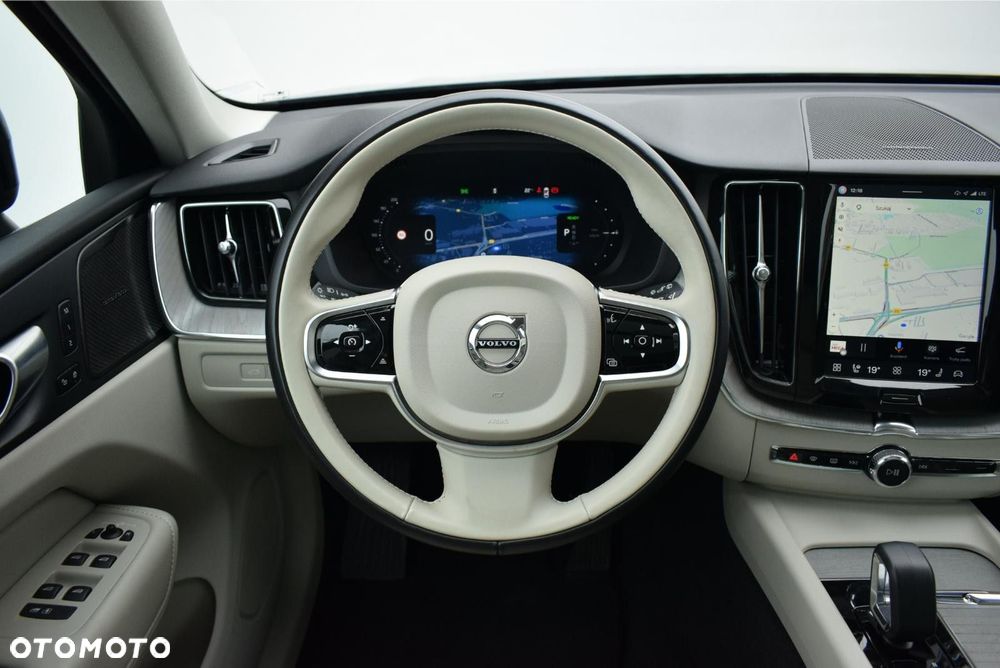 Volvo XC 60 - 18