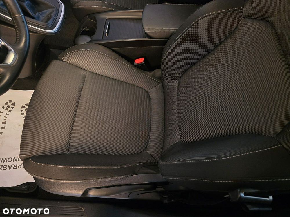 Renault Scenic - 32