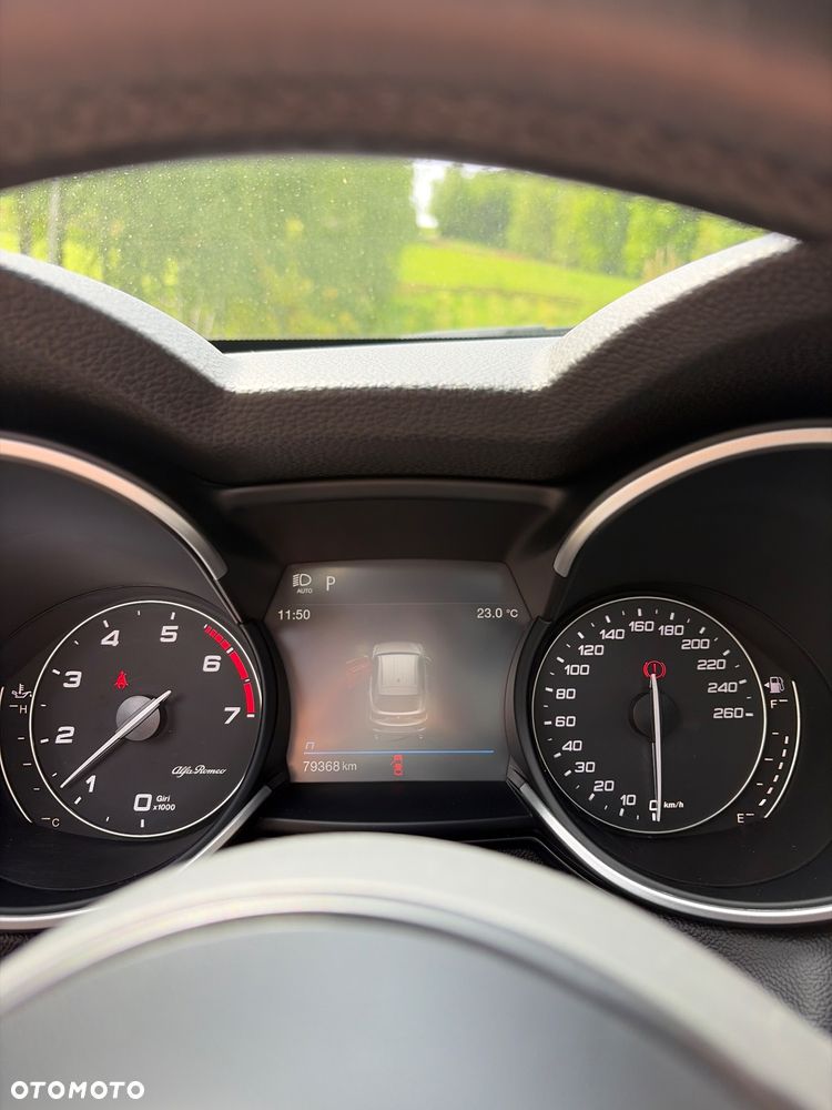 Alfa Romeo Stelvio 2.0 Turbo 16V AT8-Q4 Veloce Ti - 20
