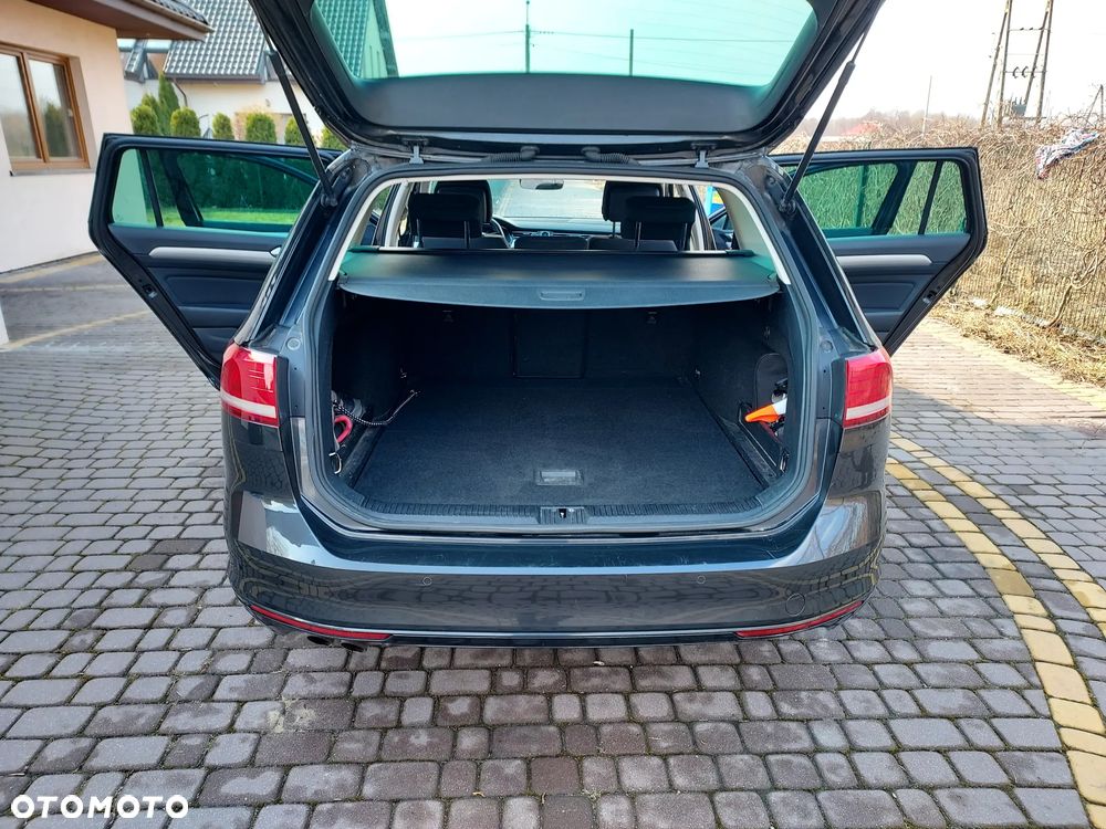 Volkswagen Passat - 10
