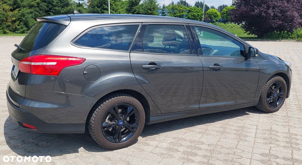 Ford Focus 1.0 EcoBoost Trend - 5