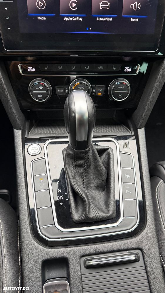 Volkswagen Passat - 17
