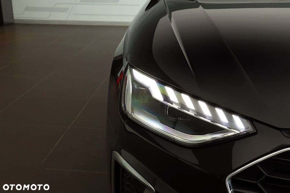 Audi A4 Limousine - 10