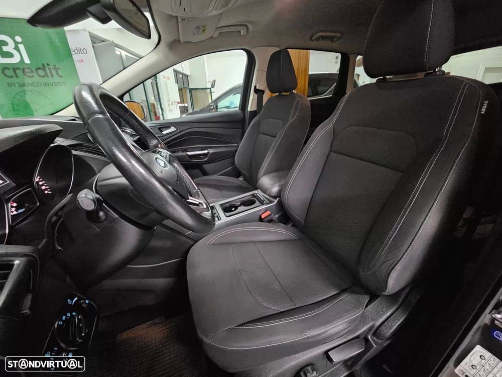 Ford Kuga 1.5 TDCi Titanium - 2