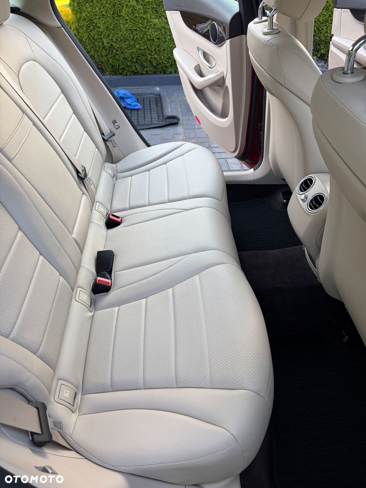 Mercedes-Benz GLC - 17