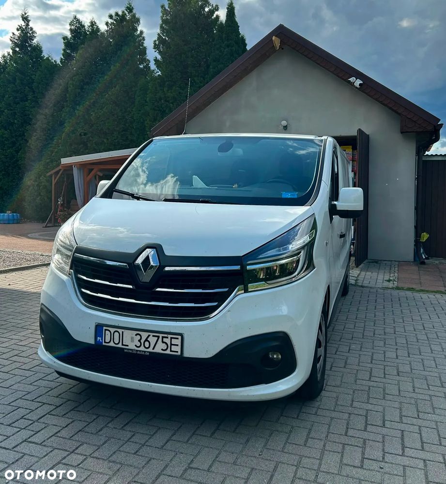 Renault Trafic - 2