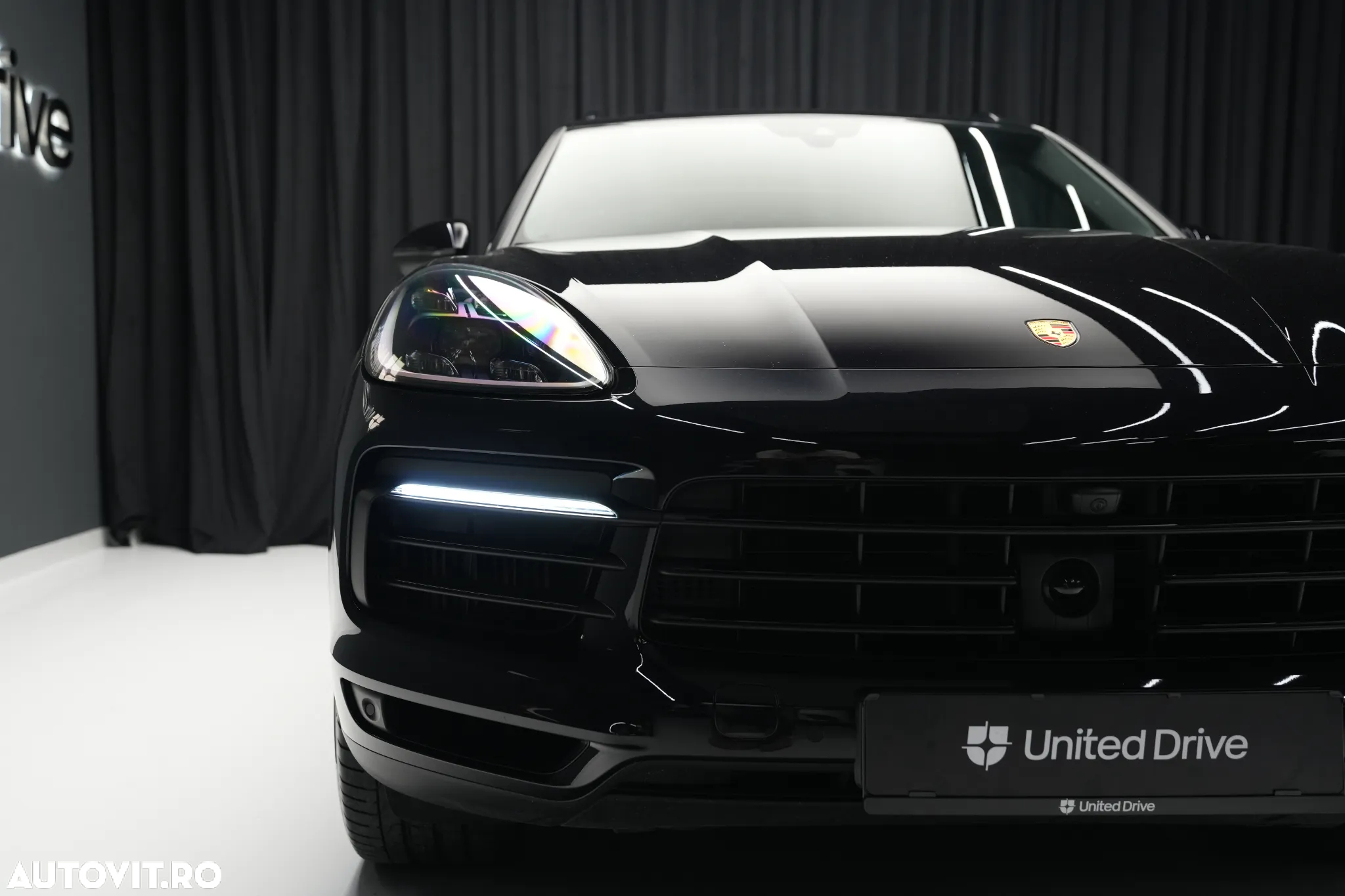 Porsche Cayenne S - 6