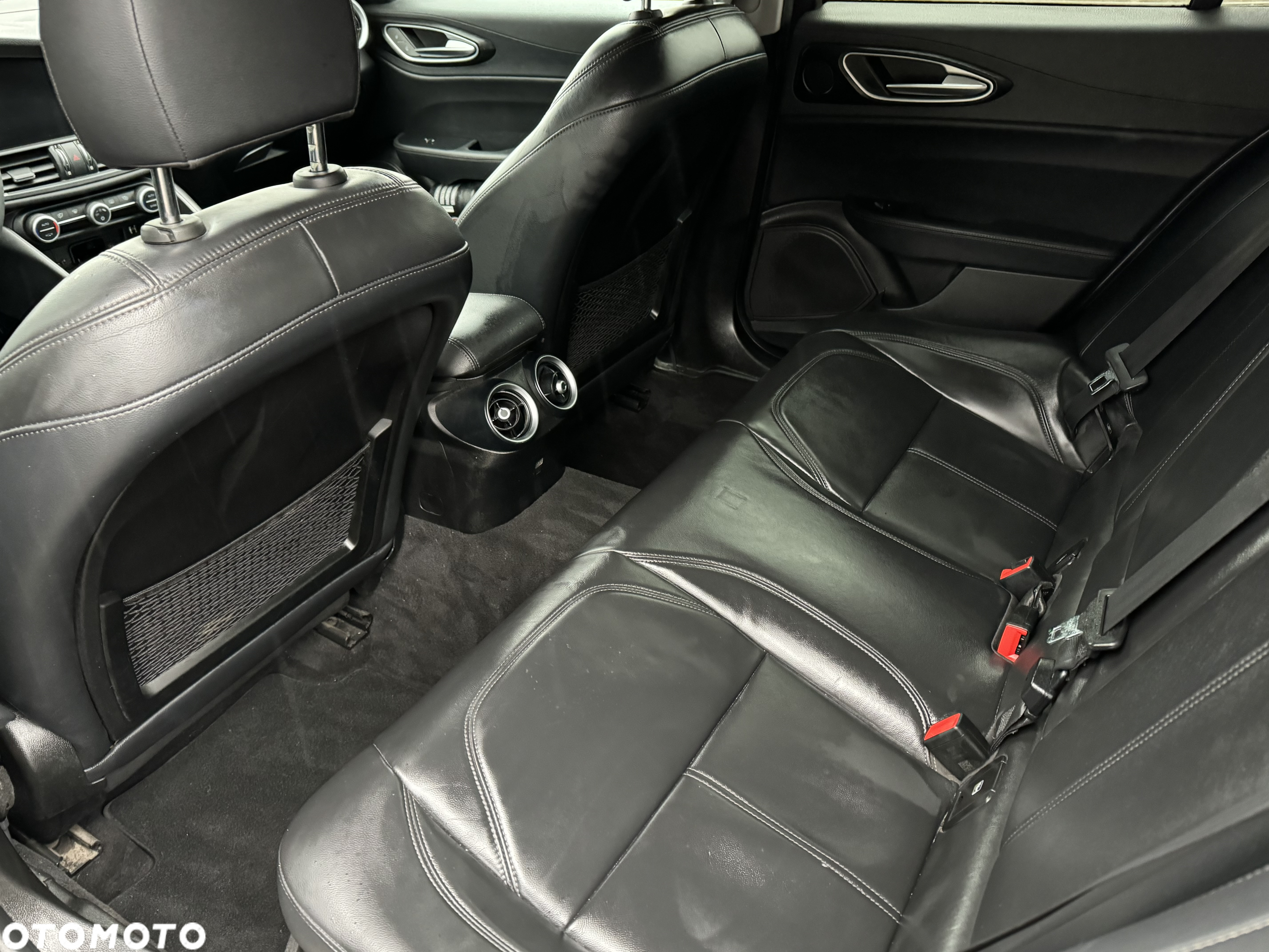 Alfa Romeo Giulia 2.2 D Turbo Super - 10