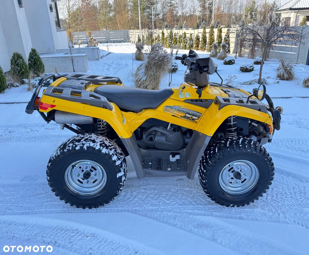 Bombardier Outlander - 6