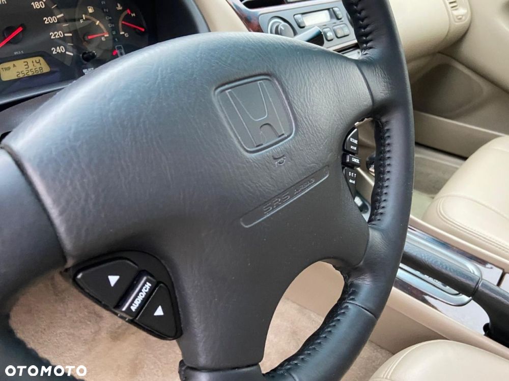 Honda Accord - 26