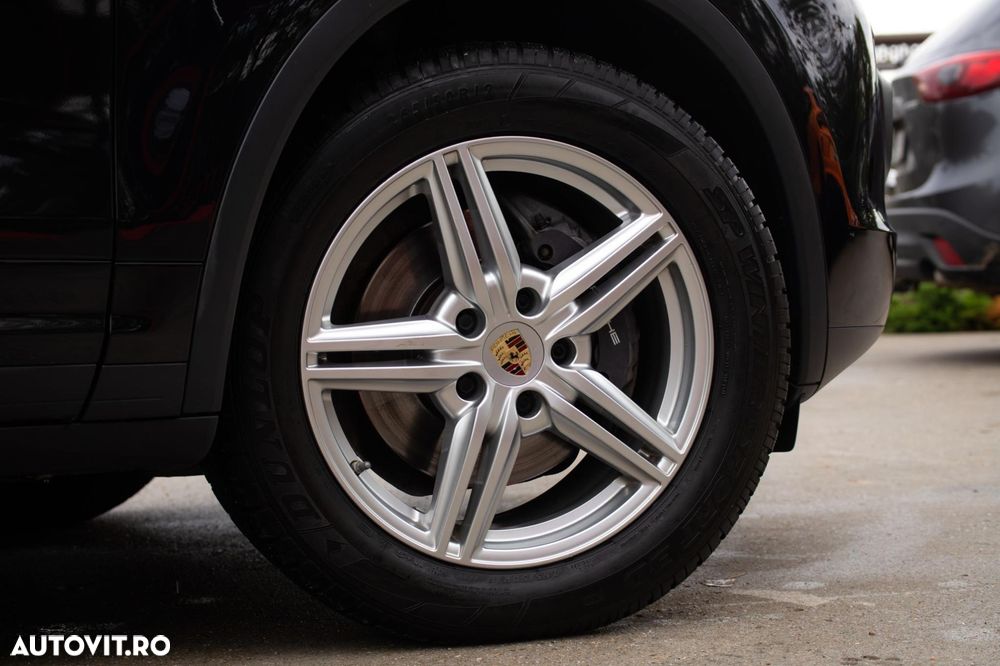 Porsche Cayenne - 7