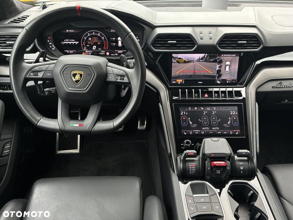 Lamborghini Urus - 10