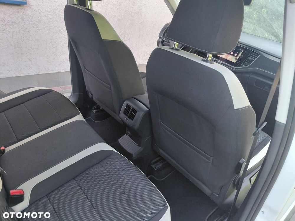 Volkswagen T-Roc - 20