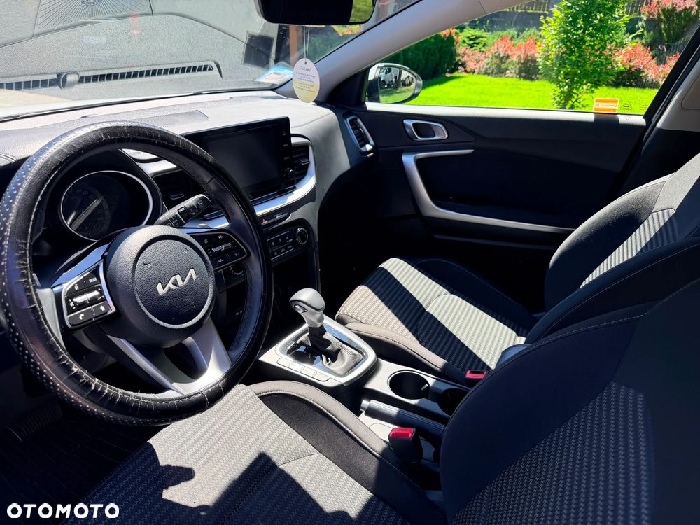 Kia XCeed 1.5 T-GDI Business Line DCT - 3