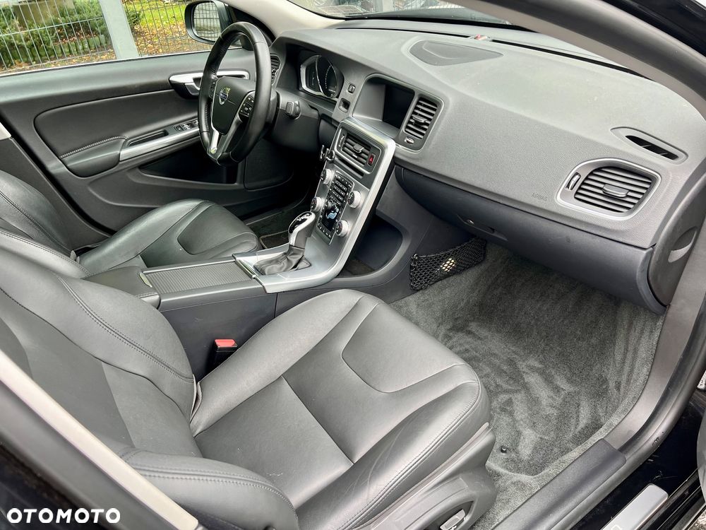Volvo S60 T5 Powershift Summum - 28
