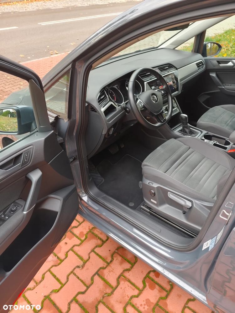 Volkswagen Touran 2.0 TDI SCR (BlueMotion Technology) DSG Comfortline - 9