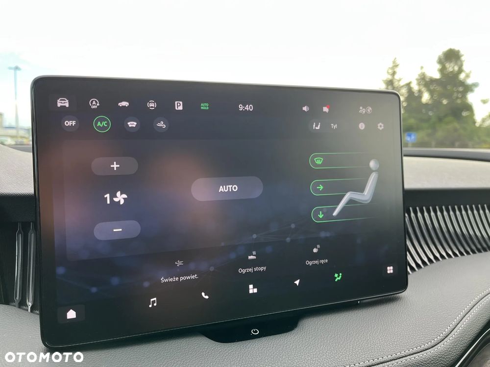 Skoda Superb 2.0 TDI SCR L&K DSG - 27