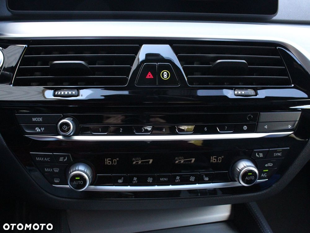 BMW Seria 5 - 22
